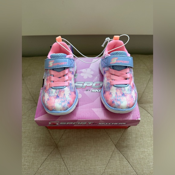 Girls Sport by Skechers Sneakers - Picture 1 of 7